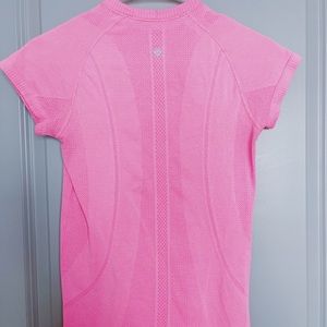 COPY - PINK LULULEMON SWIFTLY TECH